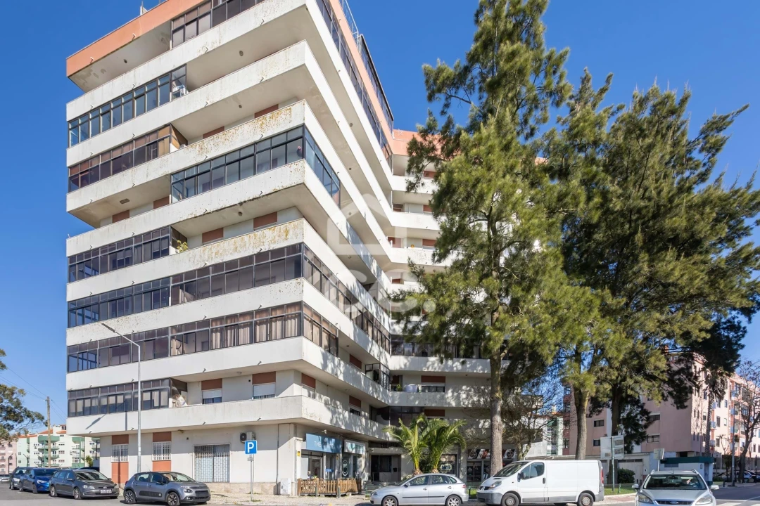 Apartamento T2 para Venda em Cacém e São Marcos Foto 5