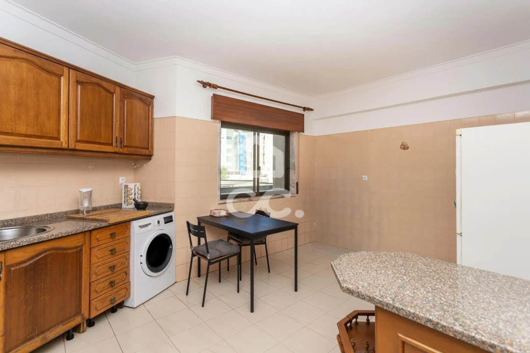 Apartamento T2 para Venda em Cacém e São Marcos Foto 10