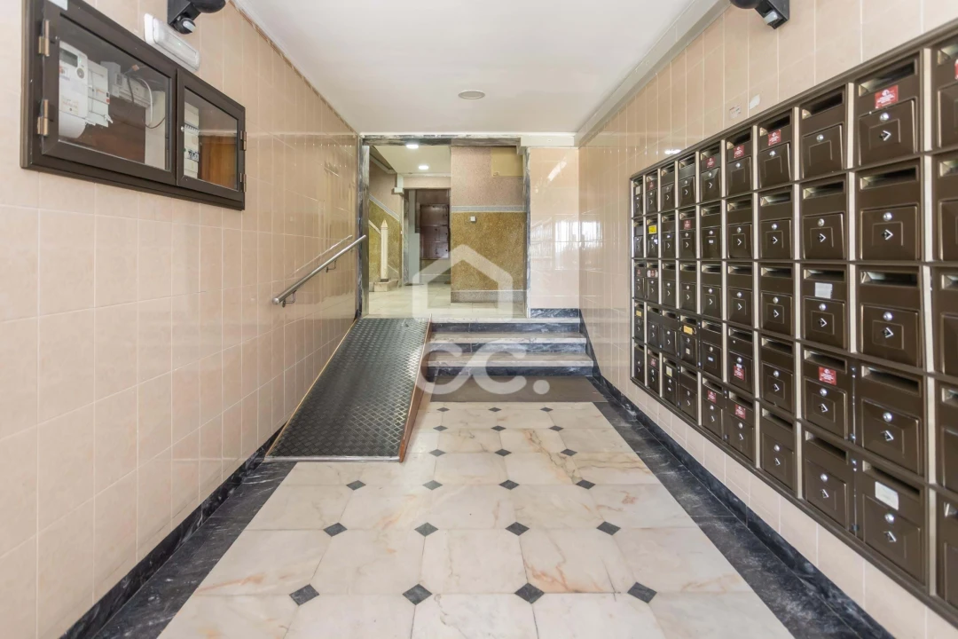 Apartamento T2 para Venda em Cacém e São Marcos Foto 34