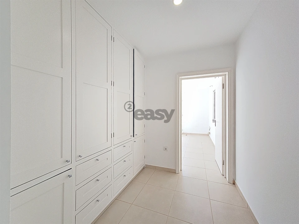 Moradia T2 para Arrendamento em Funchal (Santa Maria Maior) Foto 9