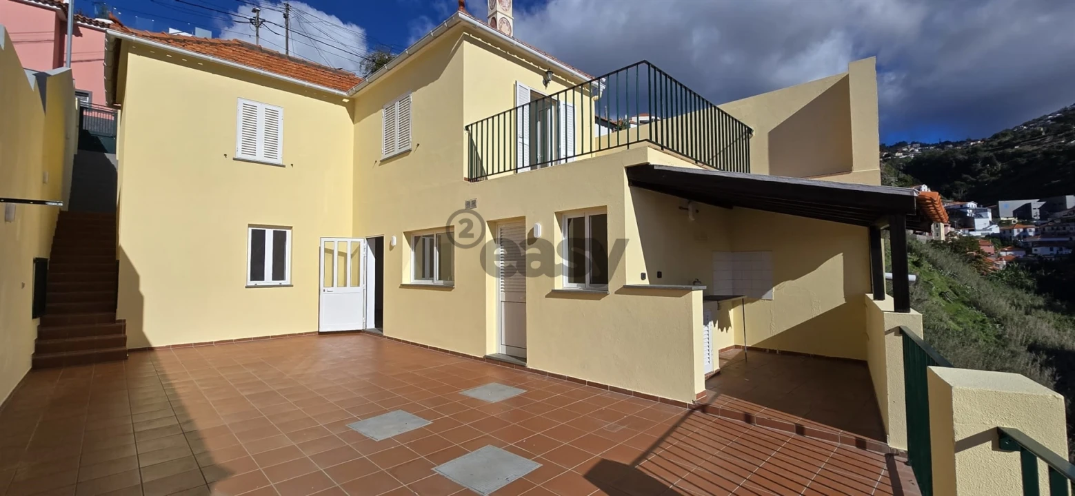 Moradia T2 para Arrendamento em Funchal (Santa Maria Maior) Foto 2