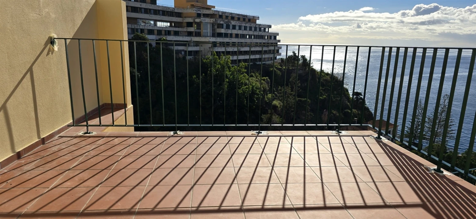 Moradia T2 para Arrendamento em Funchal (Santa Maria Maior) Foto 7