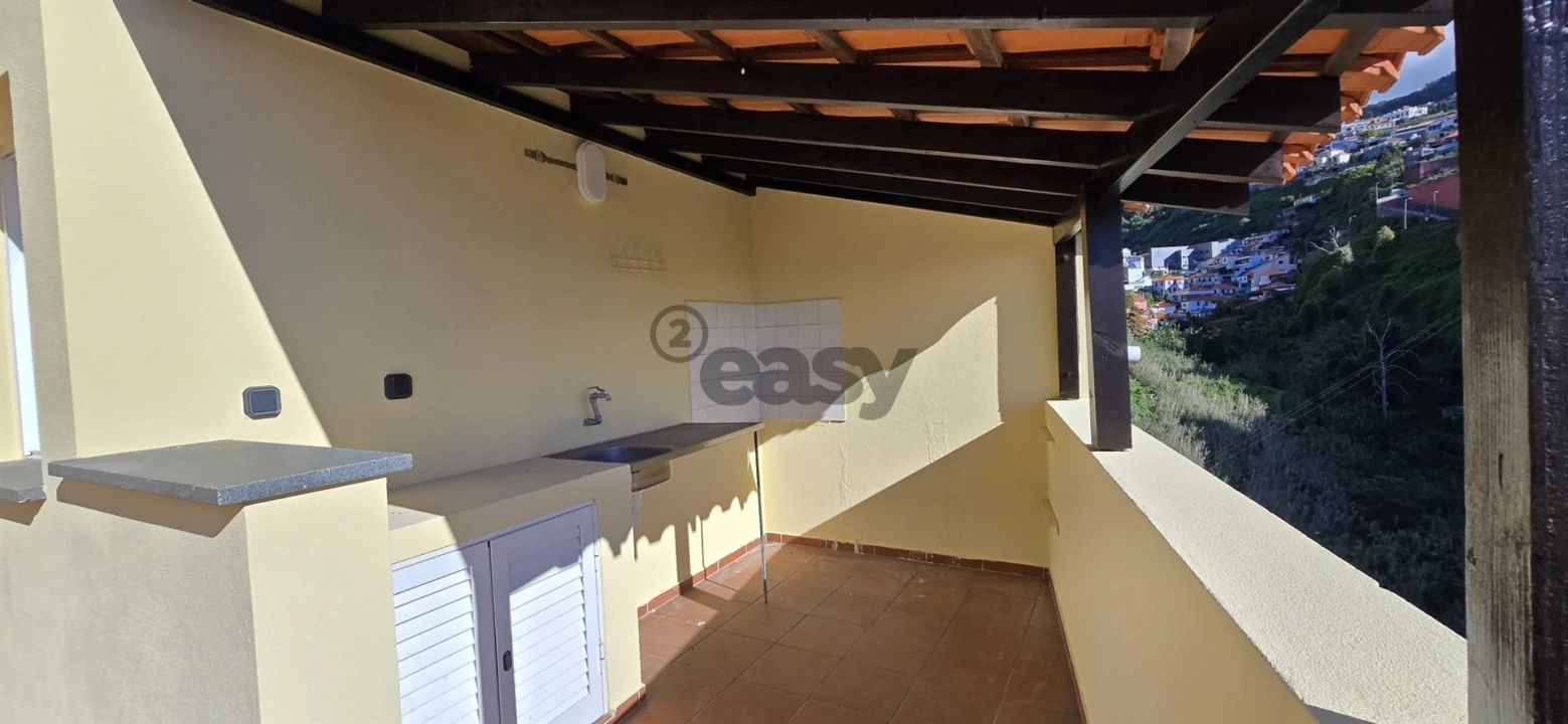 Moradia T2 para Arrendamento em Funchal (Santa Maria Maior) Foto 4