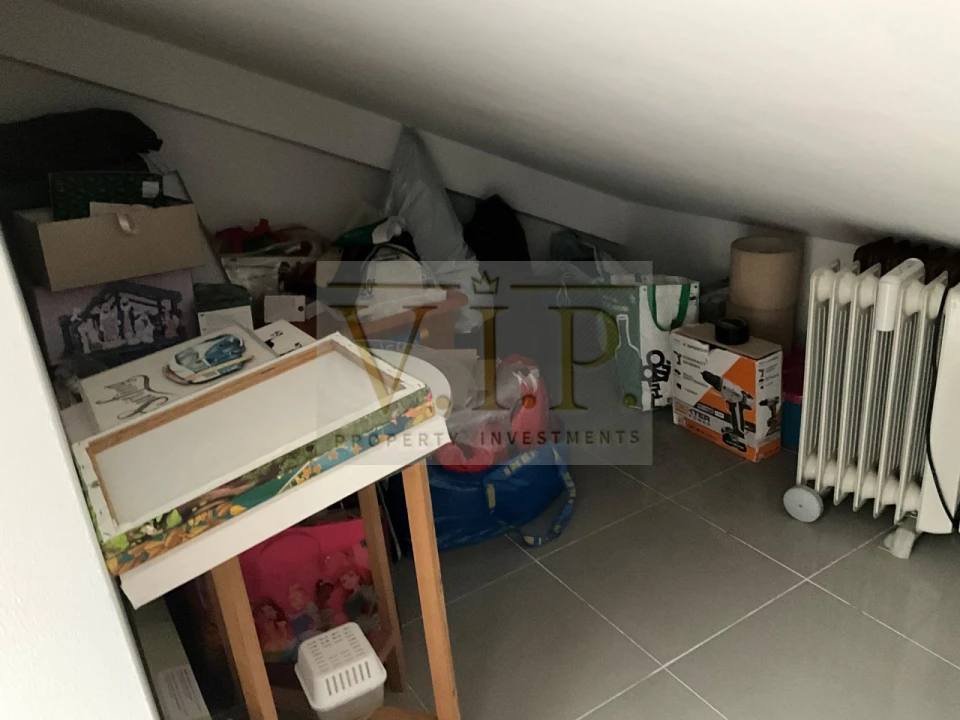 Apartamento T3 para Venda em Rio de Mouro Foto 37