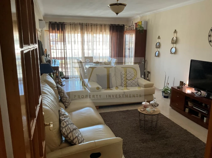 Apartamento T3 para Venda em Rio de Mouro Foto 7