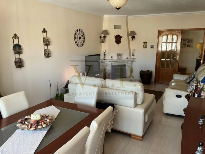 Apartamento T3 para Venda em Rio de Mouro Foto 9