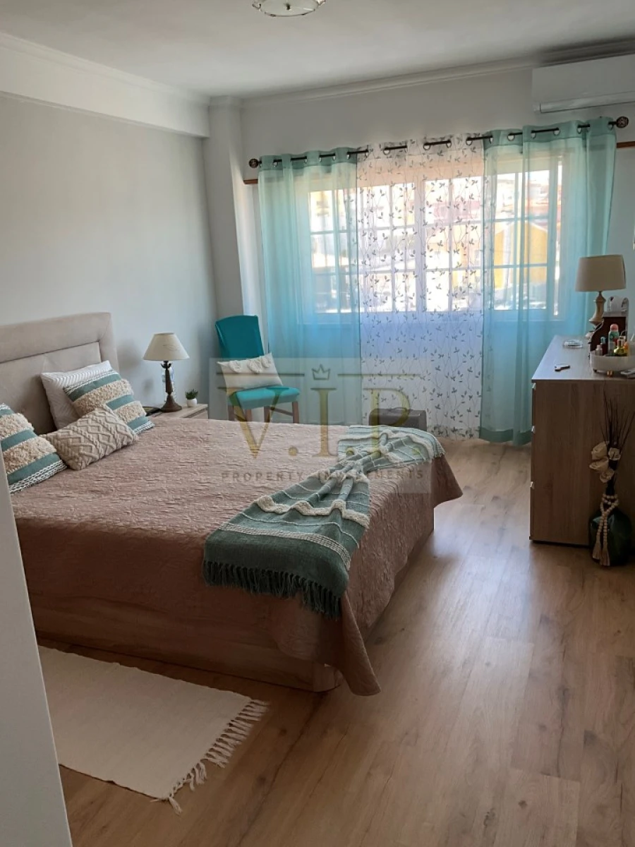 Apartamento T3 para Venda em Rio de Mouro Foto 25