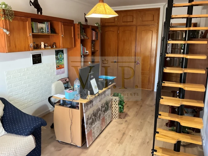 Apartamento T3 para Venda em Rio de Mouro Foto 29