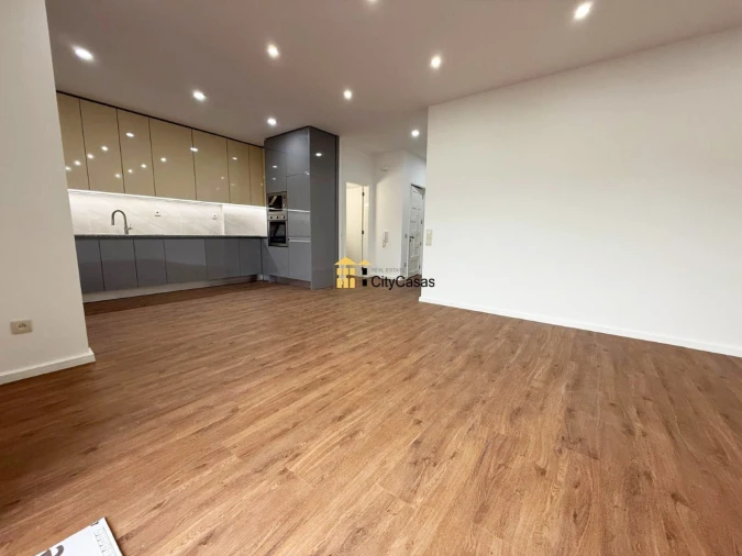 Apartamento T3 para Venda em Aguas Santas Foto 1