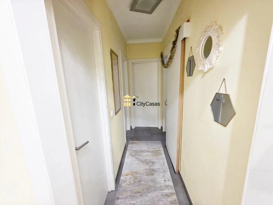 Apartamento T3 para Venda em Mafamude e Vilar do Paraíso Foto 4