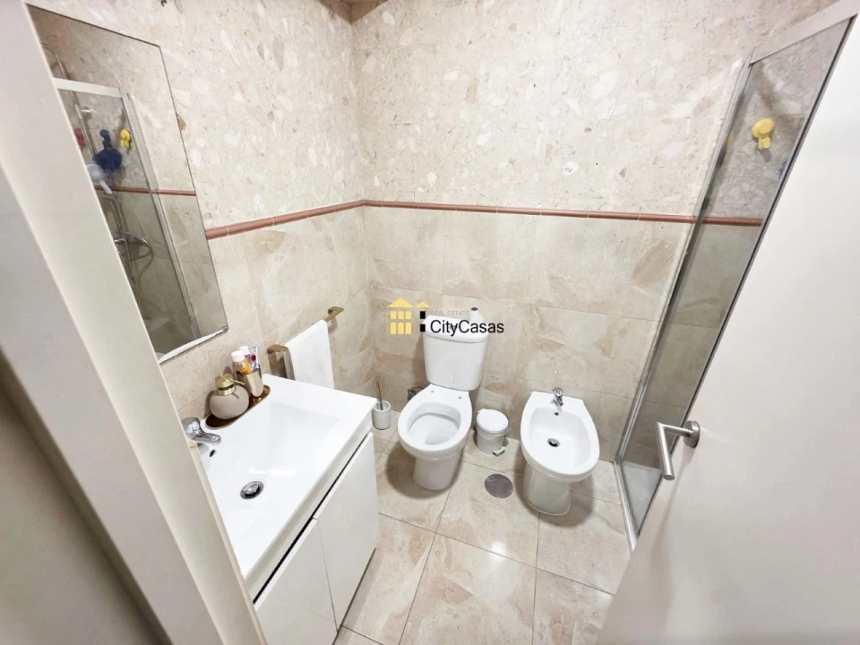 Apartamento T3 para Venda em Mafamude e Vilar do Paraíso Foto 9