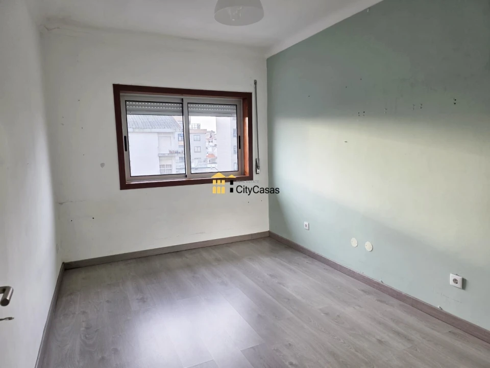 Apartamento T3 para Venda em Mafamude e Vilar do Paraíso Foto 14