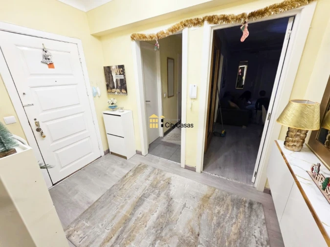 Apartamento T3 para Venda em Mafamude e Vilar do Paraíso Foto 3