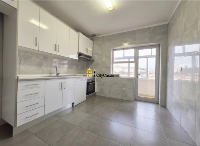 Apartamento T3 para Venda em Mafamude e Vilar do Paraíso Foto 7