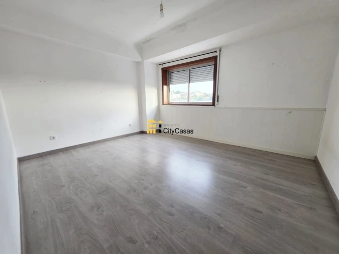 Apartamento T3 para Venda em Mafamude e Vilar do Paraíso Foto 16