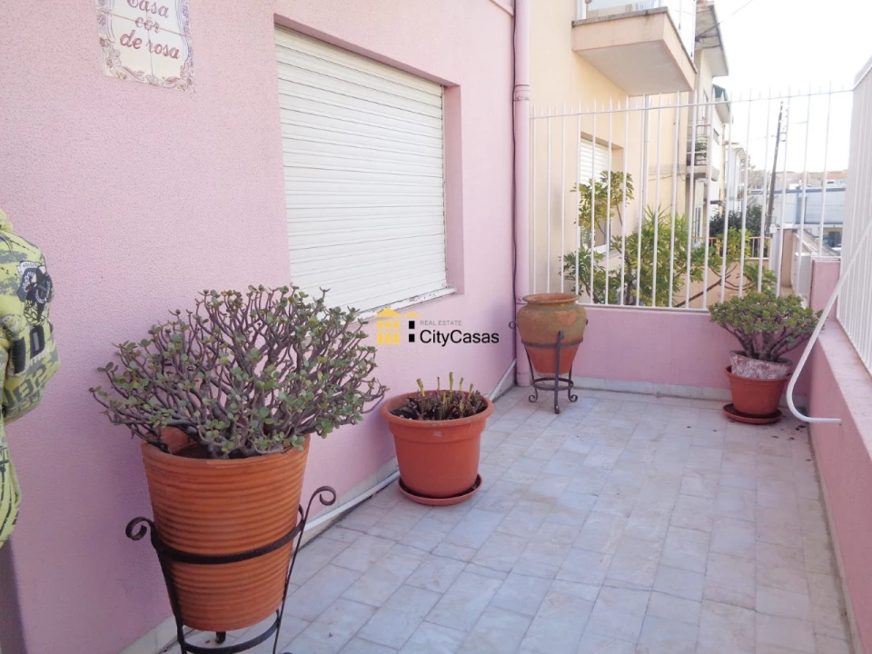 Moradia T3 para Venda em Rio Tinto Foto 2