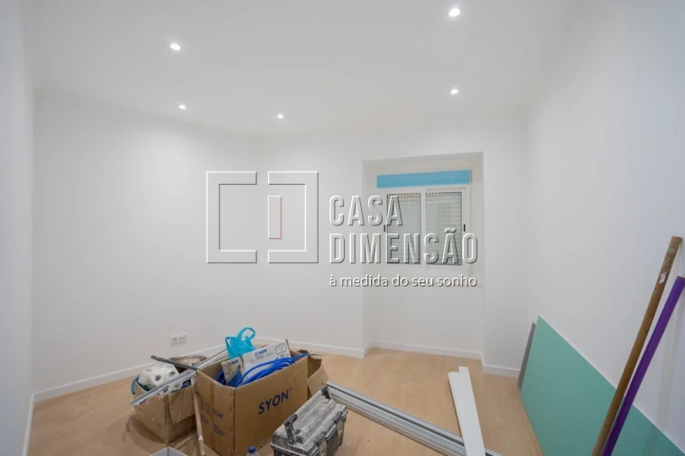 Apartamento T3 para Venda em Águas Livres Foto 3