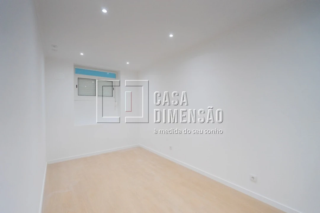 Apartamento T3 para Venda em Queluz e Belas Foto 19