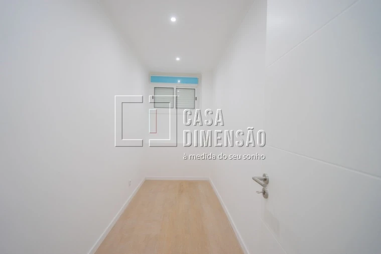 Apartamento T3 para Venda em Queluz e Belas Foto 23