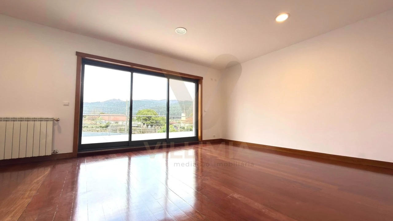 Moradia T3 para Venda em Perre Foto 15