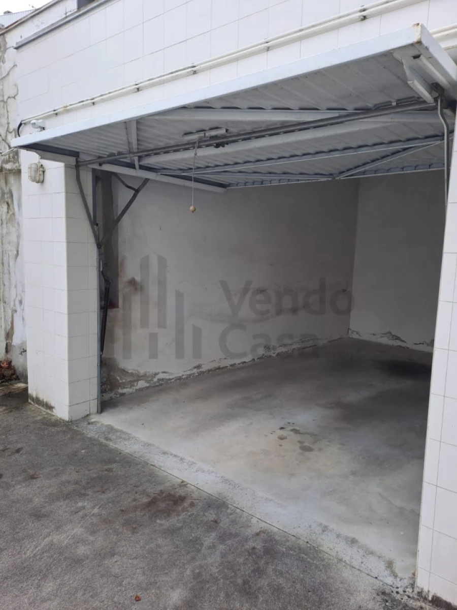 Garagem para Arrendamento em São Vitor (Braga) Foto 2