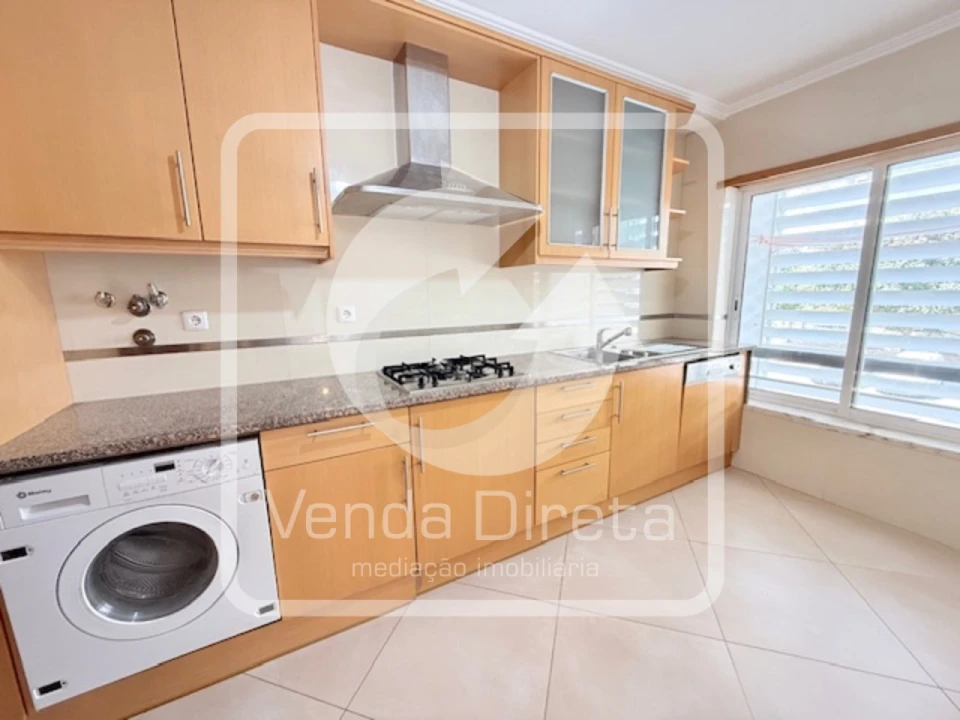 Apartamento T2 para Venda em Loule (São Clemente) Foto 1