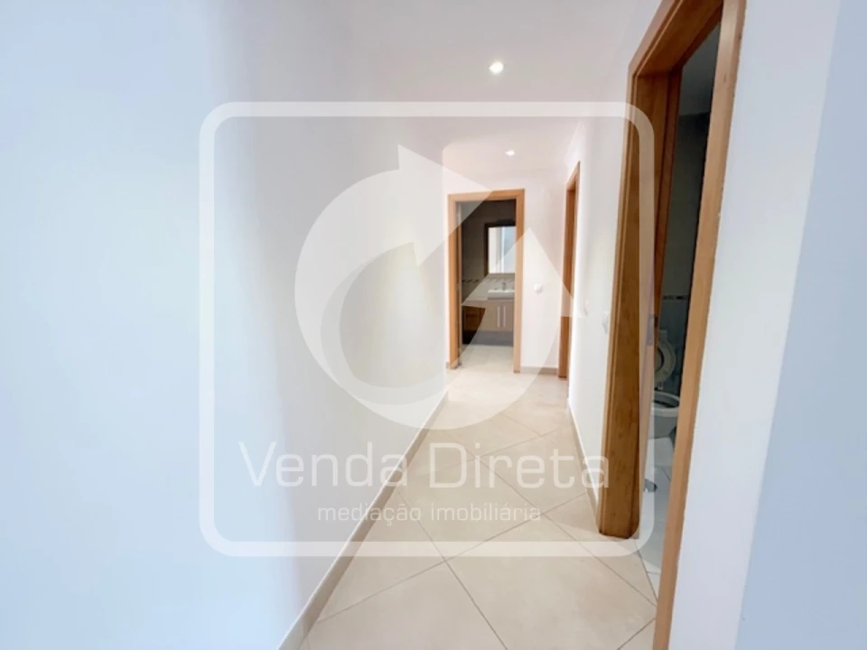 Apartamento T2 para Venda em Loule (São Clemente) Foto 7