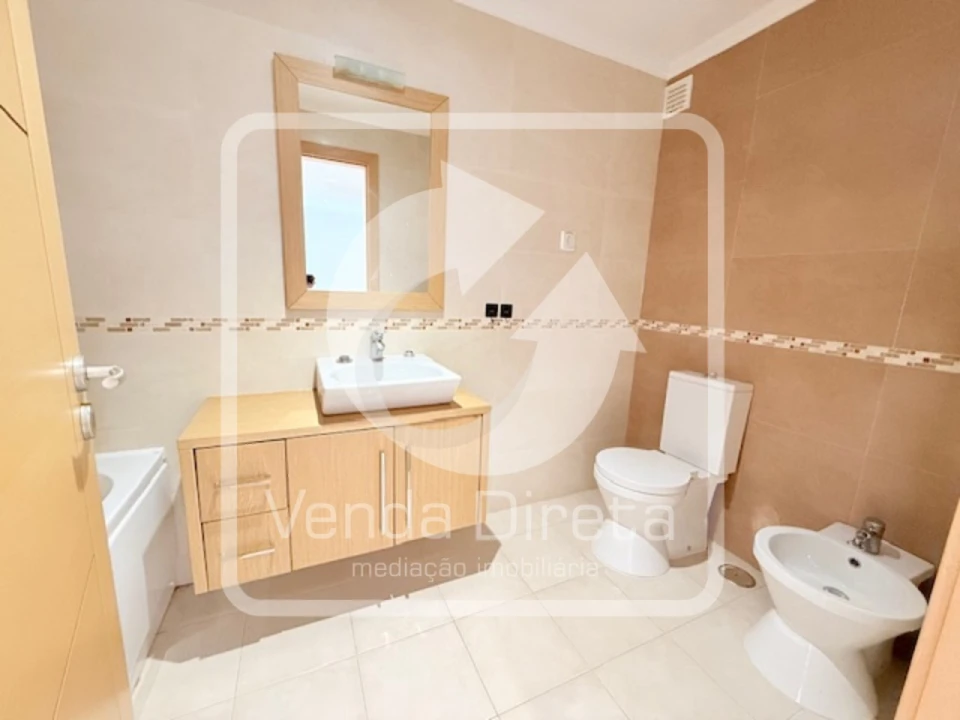 Apartamento T2 para Venda em Loule (São Clemente) Foto 14