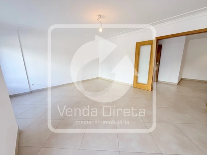 Apartamento T2 para Venda em Loule (São Clemente) Foto 8