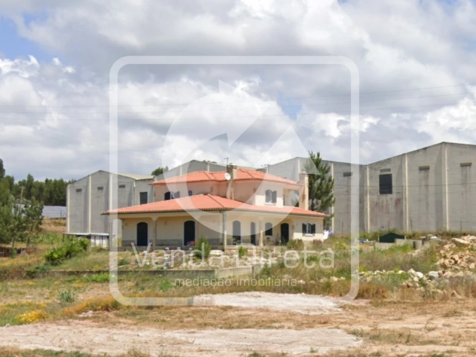 Moradia T4 para Venda em Ramalhal Foto 2