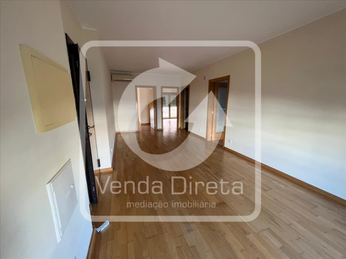 Apartamento T2 para Venda em Loule (São Clemente) Foto 7