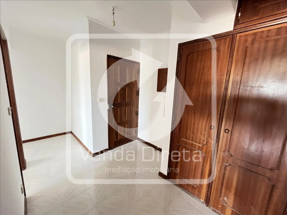 Apartamento T2 para Venda em Cacém e São Marcos Foto 8