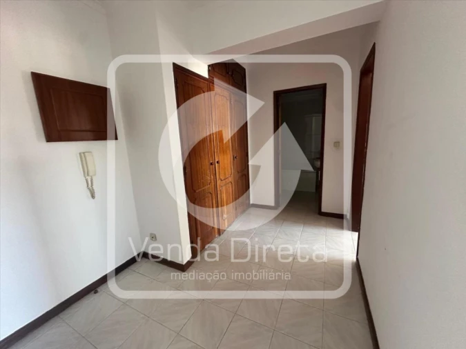 Apartamento T2 para Venda em Cacém e São Marcos Foto 9