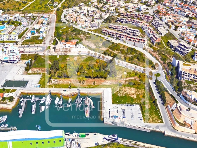 Terreno para Venda em Albufeira e Olhos de Água Foto 3