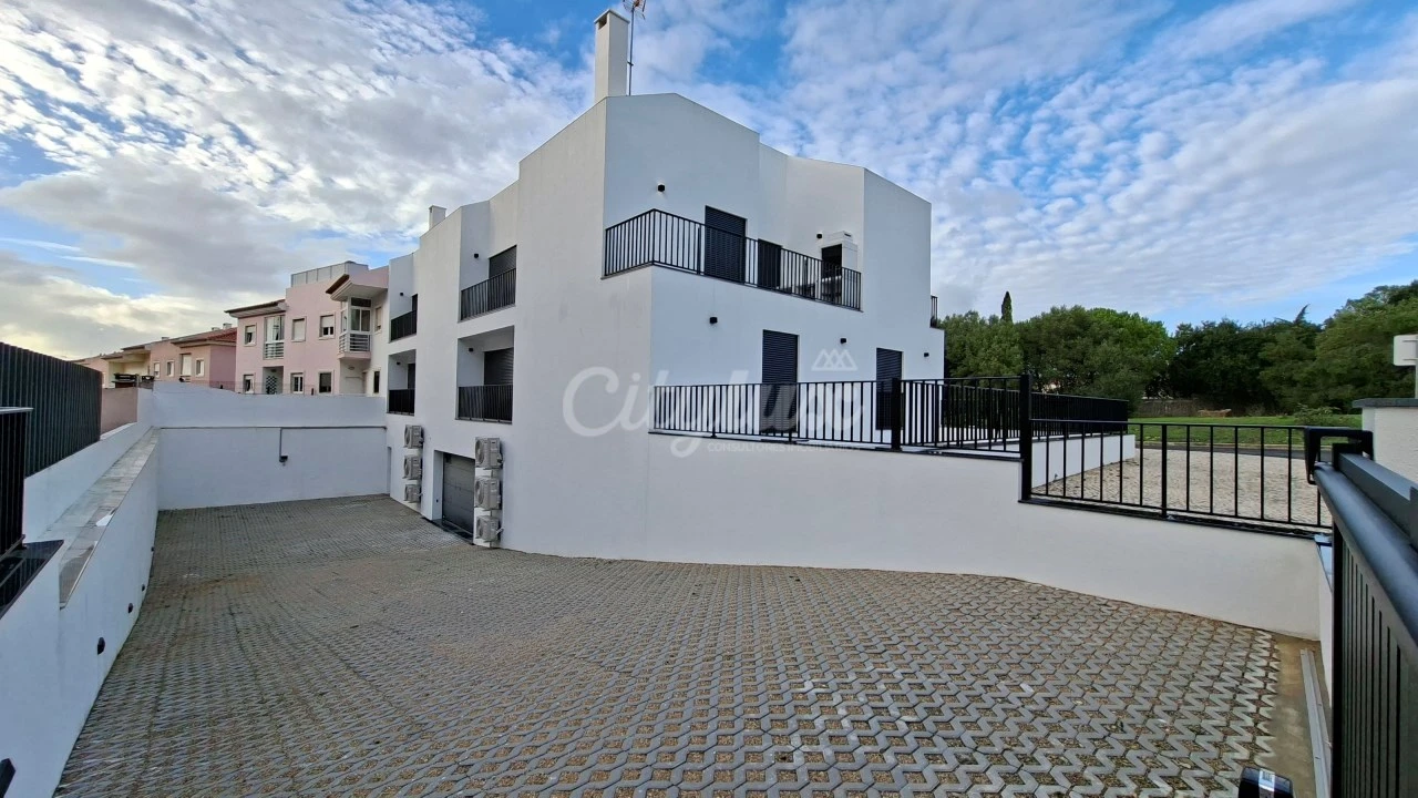 Apartamento T2 para Venda em Alcabideche Foto 22