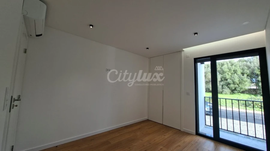 Apartamento T2 para Venda em Alcabideche Foto 9