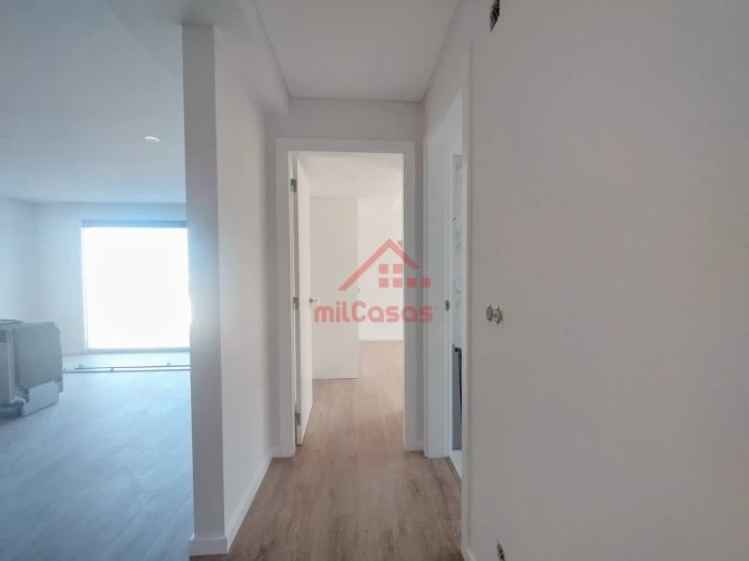 Apartamento T2 para Venda em Santa Maria, São Pedro e Matacães Foto 13