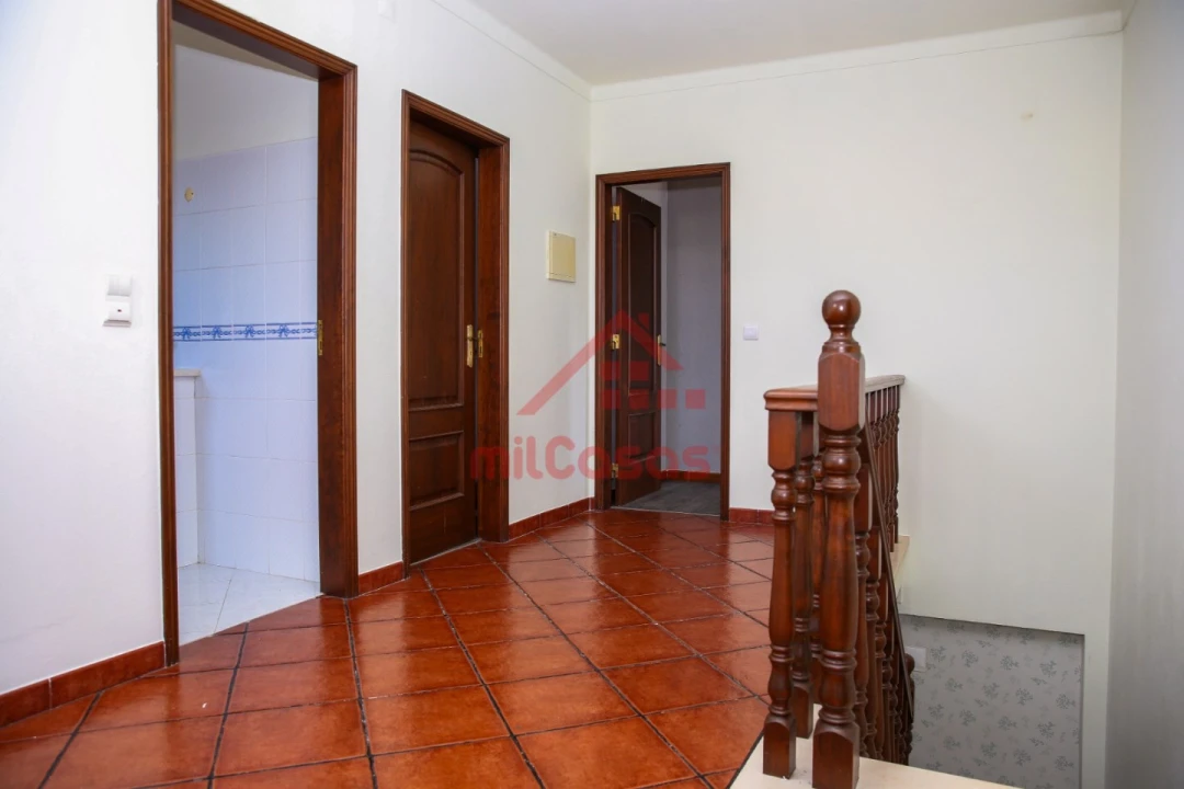 Moradia T4 para Venda em Ramalhal Foto 16