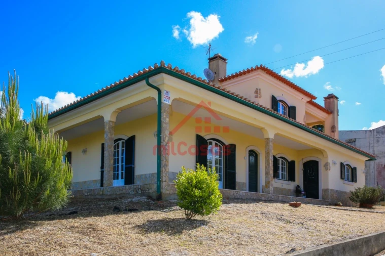 Moradia T4 para Venda em Ramalhal Foto 2