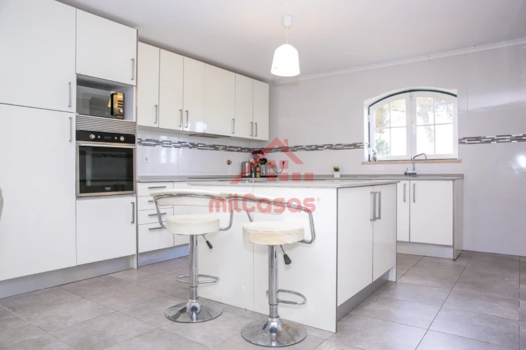 Moradia T4 para Venda em Ramalhal Foto 8