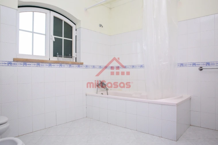 Moradia T4 para Venda em Ramalhal Foto 21