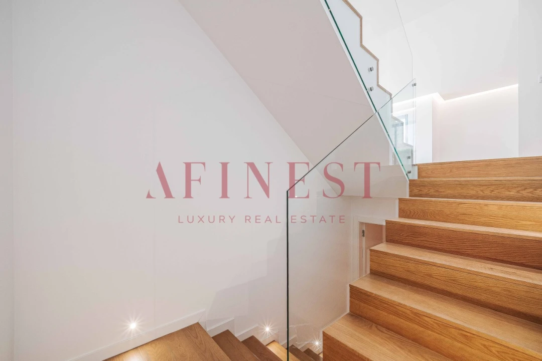 Moradia T4 para Venda em Alcabideche Foto 17