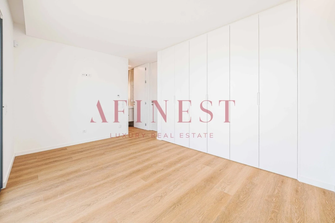 Moradia T4 para Venda em Alcabideche Foto 25