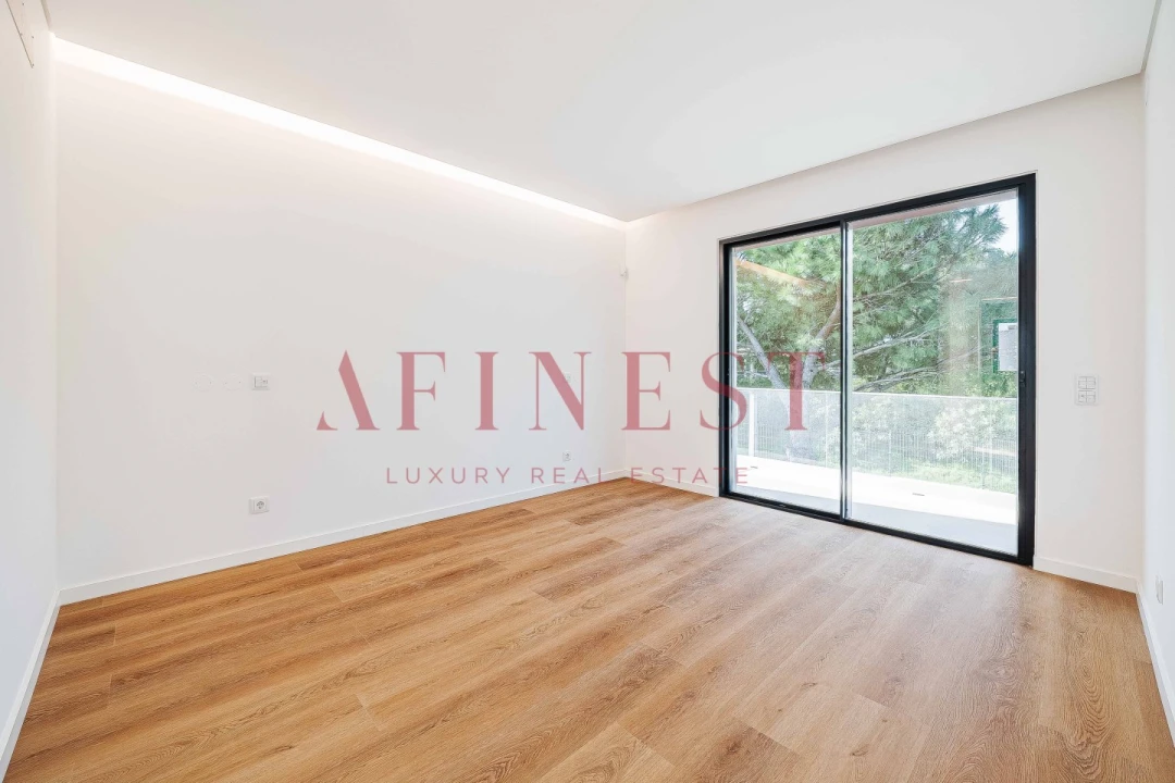 Moradia T4 para Venda em Alcabideche Foto 35