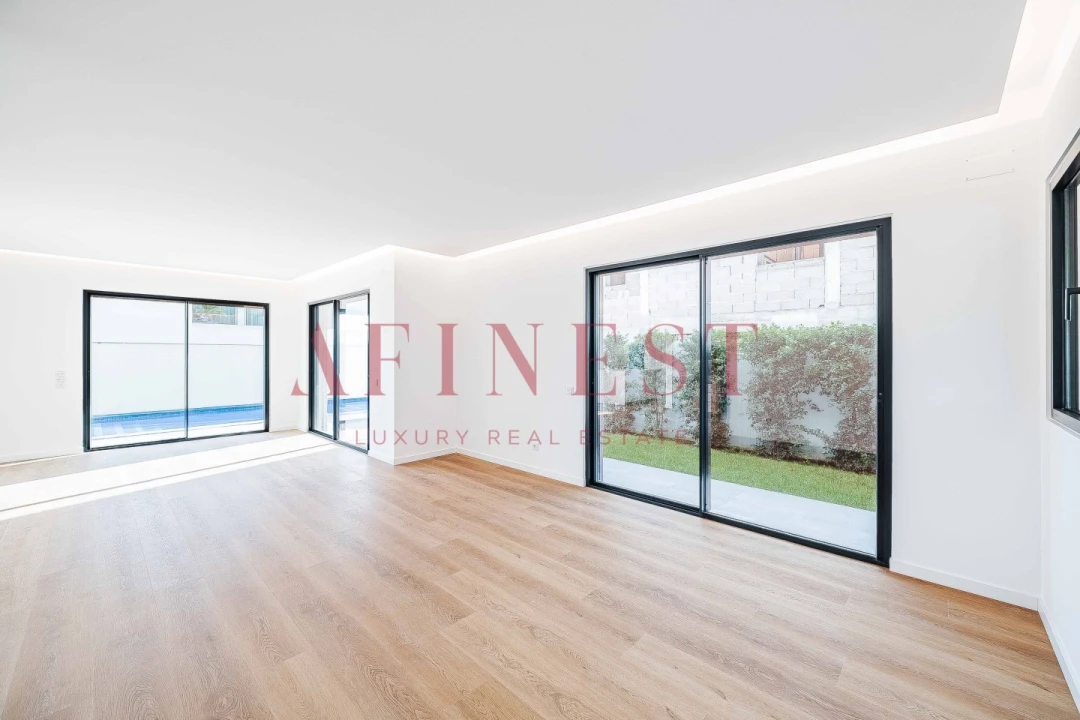 Moradia T4 para Venda em Alcabideche Foto 53