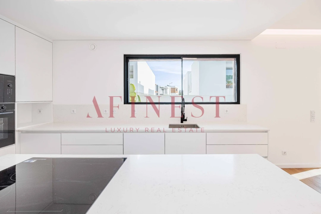 Moradia T4 para Venda em Alcabideche Foto 55