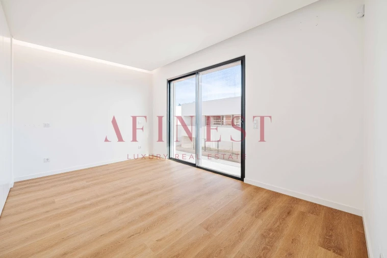 Moradia T4 para Venda em Alcabideche Foto 27