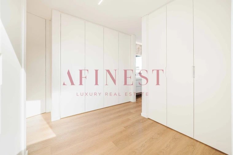 Moradia T4 para Venda em Alcabideche Foto 31