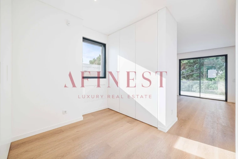 Moradia T4 para Venda em Alcabideche Foto 32