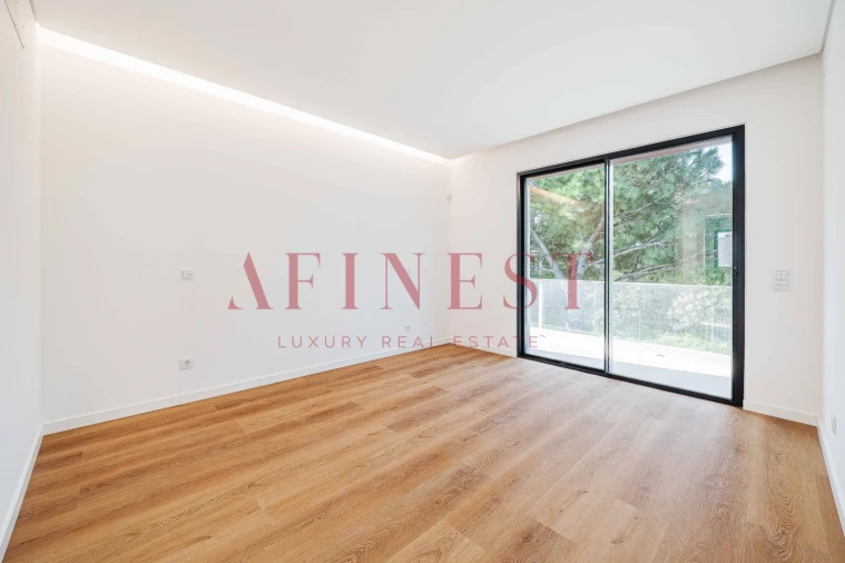 Moradia T4 para Venda em Alcabideche Foto 35